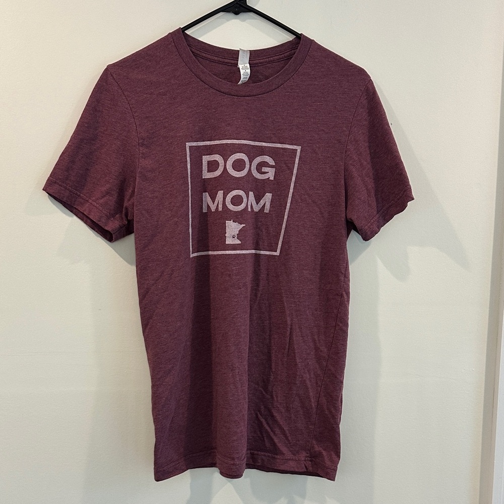 Dog Mom T-Shirt - Maroon
